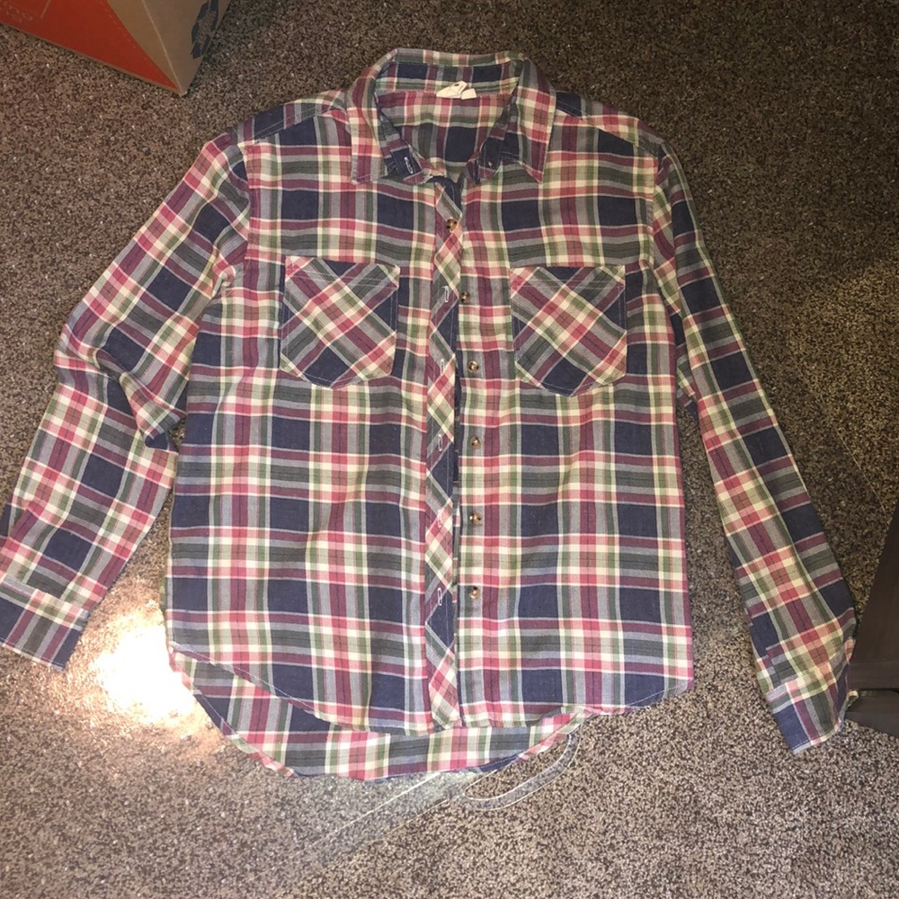 Like new Women’s flannel long sleeve